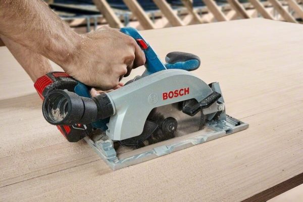 Bosch GKS 185-LI Máy cưa đĩa dùng pin  (SOLO)